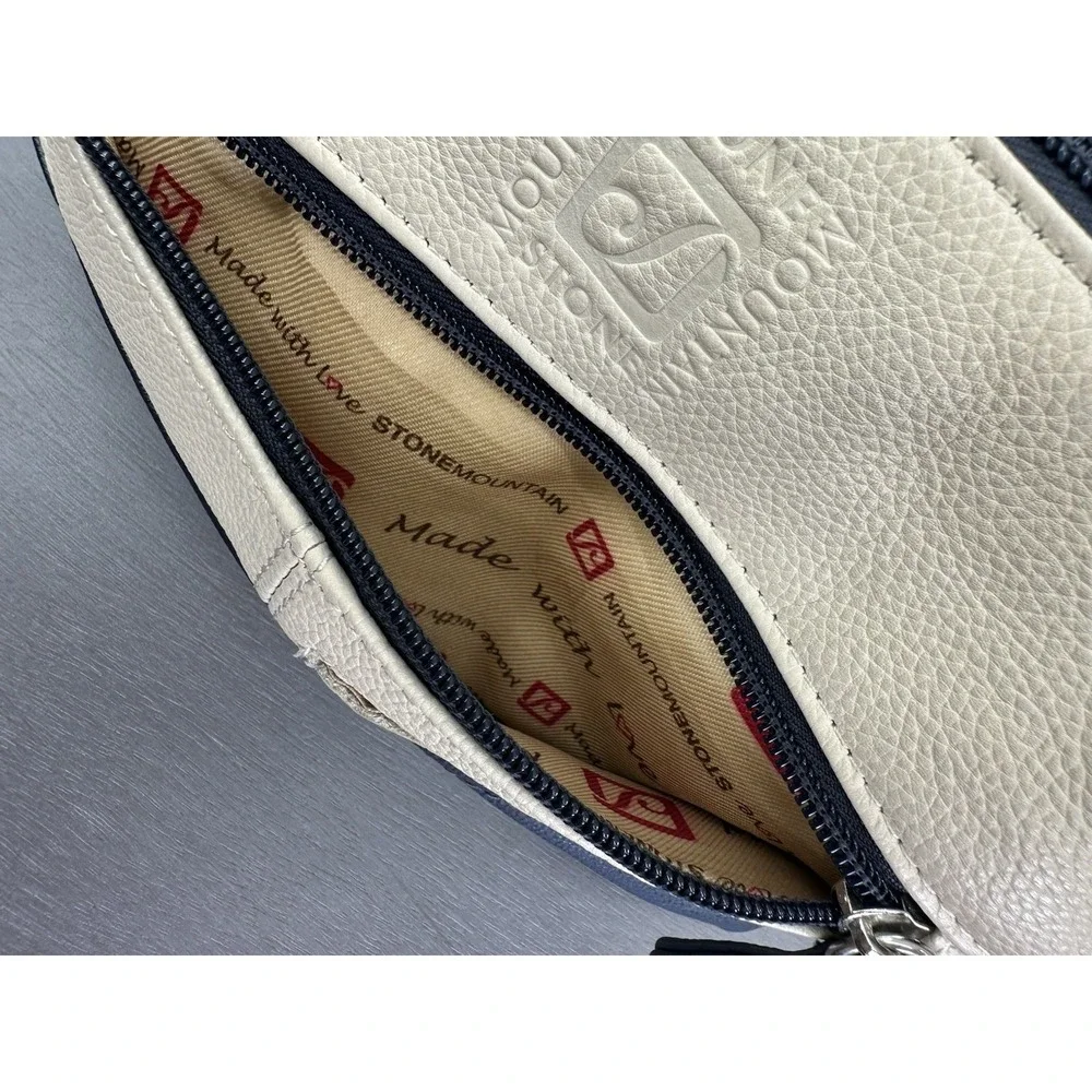 Stone Mountain‎ USA Crossbody Purse Bag Blue & Cream Bonded Leather